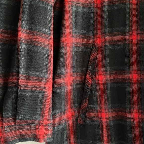 Portland Oregon 1990 Flannel Outerwear - Picture 9 of 15